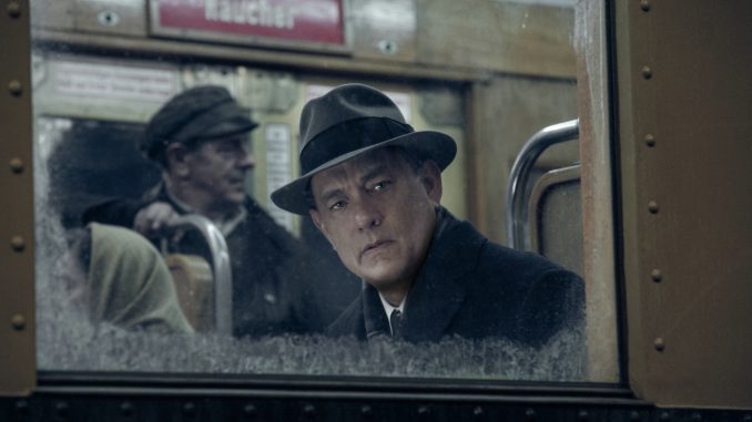 Bridge of Spies - Der Unterhändler: James Donovan (Tom Hanks) soll in Berlin einen Agentenaustauch organisieren