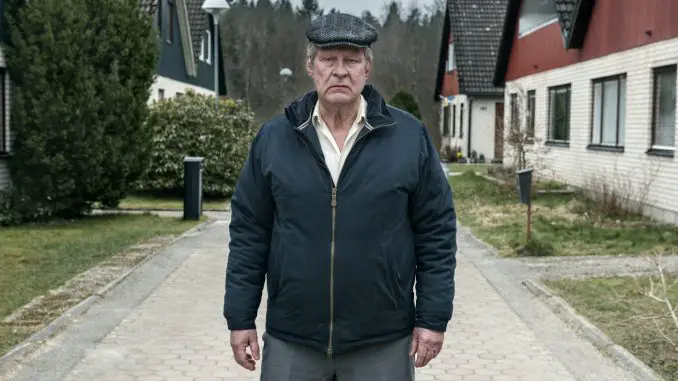 Ein Mann namens Ove: Rentner Ove (Rolf Lassgård) ist der gefürchtete Griesgram seiner Reihenhaussiedlung