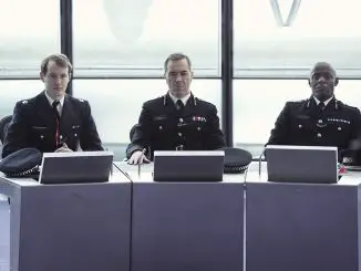 Babylon (Staffel 1): Polizeipräsident Richard Miller (James Nesbitt, M.) muss das Image der Londoner Polizei aufbessern
