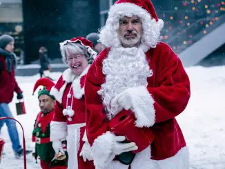 Bad Santa 2: Die Gauner Bande in Aktion. Marcus Skidmore (Tony Cox), Sunny Soke (Kathy Bates) und Willie (Billy Bob Thornton).