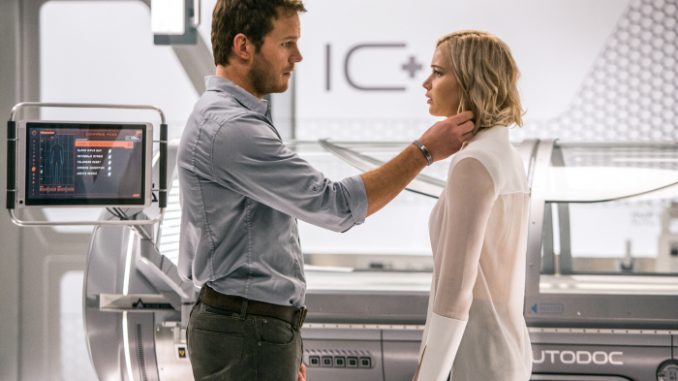 Passengers: Jim (Chris Pratt) und Aurora (Jennifer Lawrence) kommen sich näher.