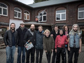 So was von da: Cast & Crew vor dem „Rakete Club" Hamburg: Produzenten Sebastian Zühr und Benjamin Seikel, Regisseur Jakob Lass, Kameramann Timon Schäppi,
