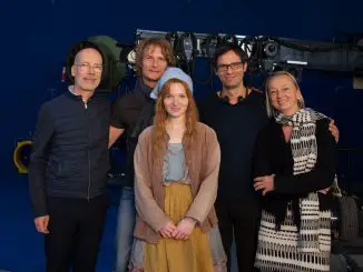 Am Set von Die kleine Hexe (von links): Jakob Claussen (Produzent), Matthias Fleischer (Kamera), Karoline Herfurth (Die kleine Hexe), Michael Schaerer (Regie) und Uli Putz (Produzentin)