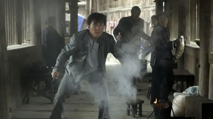 Jackie Chan gibt mal wieder den Action-Kasper in Skiptrace