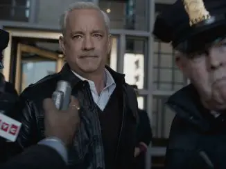 Sully: Chesley "Sully" Sullenberger (Tom Hanks) muss sich für sein Handeln verantworten.