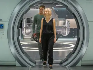 Aurora (Jennifer Lawrence) und Jim (Chris Pratt) erkunden das Raumschiff