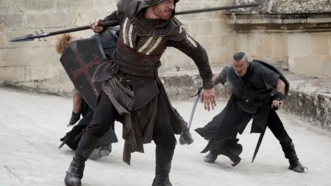 Assassin's Creed: Als ausgebildeter Assassine verfügt Aguilar (Michael Fassbender) über tödliche Fertigkeiten im Kampf