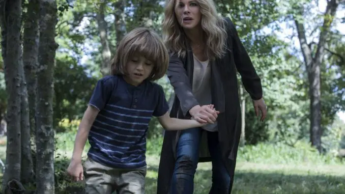 The Disappointments Room - Dana (Kate Beckinsale) mit ihrem Sohn Lucas (D. Joiner)