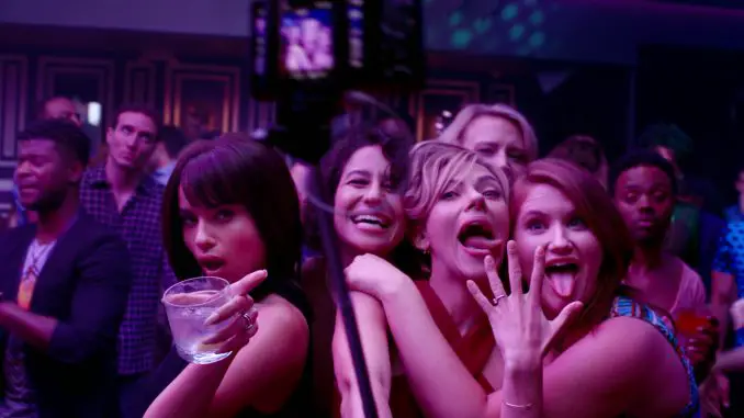 V.l.n.r.: Blair (Zoë Kravitz), Frankie (Ilana Glazer), Jess (Scarlett Johansson), Pippa (Kate McKinnon) und Alice (Jillian Bell) in GIRLS' NIGHT OUT