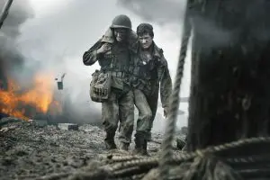 In der Schlacht um Okinawa setzt sich Desmond Doss (Andrew Garfield) unermüdlich für das Leben seiner Kameraden ein