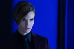 Ares (Ruby Rose)