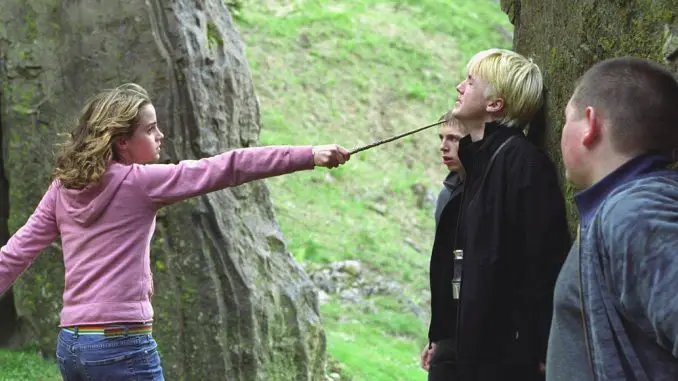 Harry Potter und der Gefangene von Askaban - Hermine Granger (Emma Watson) legt sich mit Draco Malfoy Tom Felton) an