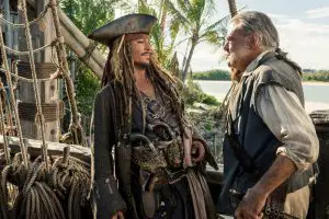 Jack Sparrow (Johnny Depp, links) und Gibbs (Kevin McNally)