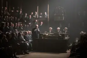 Die dunkelste Stunde - Winston Churchill (Gary Oldman) debattiert