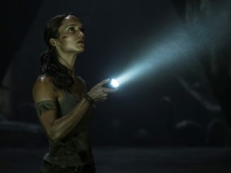 Tomb Raider - Lara Croft (Alicia Vikander) erkundet