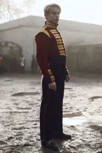 Der Armee-Offizier Pope (Freddie Fox) in Black 47