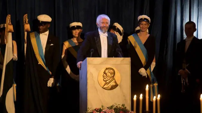 Die Frau des Nobelpreisträgers - Autor Joe Castleman (Jonathan Pryce) bekommt den Nobelpreis verliehen.