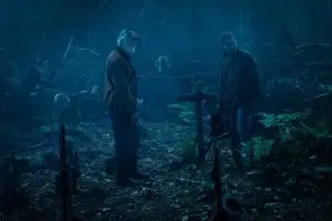 John Lithgow als Jud und Jason Clarke als Louis in Friedhof der Kuscheltiere (2019)