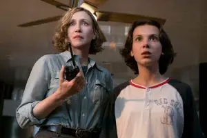 Emma Russell (Vera Farmiga) und Madison Russell (Millie Bobby Brown) in Godzilla: King of the Monsters
