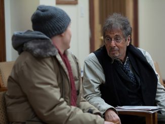 Evan Peters und Al Pacino in The Pirates of Somalia