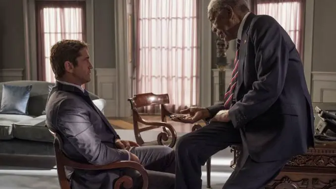 Unerschütterliches Vertrauen: Präsident Trumbull (Morgan Freeman) bietet Mike Banning (Gerard Butler) den Posten des Geheimdienst-Direktors an.