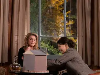 Fabienne (Catherine Deneuve) und Lumir (Juliette Binoche): Eine komplizierte, aber liebevolle Mutter-Tochter-Beziehung