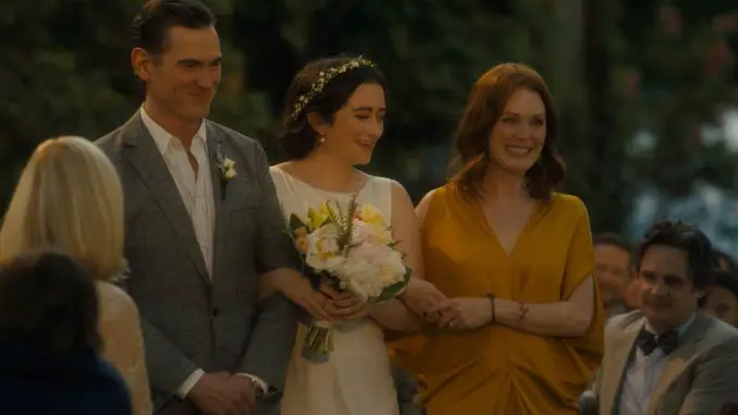 Billy Crudup, Abby Quinn und Julianne Moore in After the Wedding