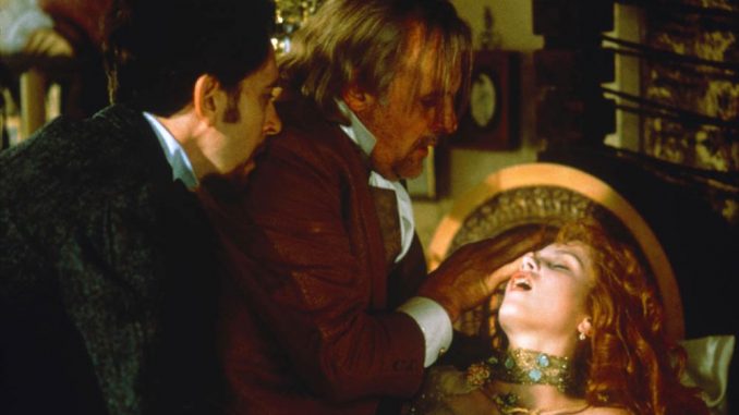 Anthony Hopkins und Sadie Frost in Bram Stoker's Dracula