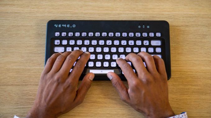 Nemeio E-Paper-Tastatur