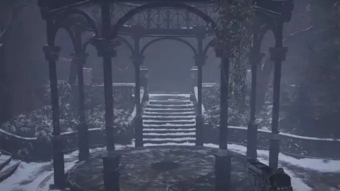 Resident Evil Village: Der Innenhof; Zugang bekommt man mit dem Hofschlüssel
