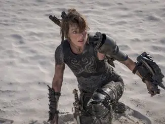 Monster Hunter - Artemis (Milla Jovovich) blickt dem schier übermächtigen Feind ins Auge.